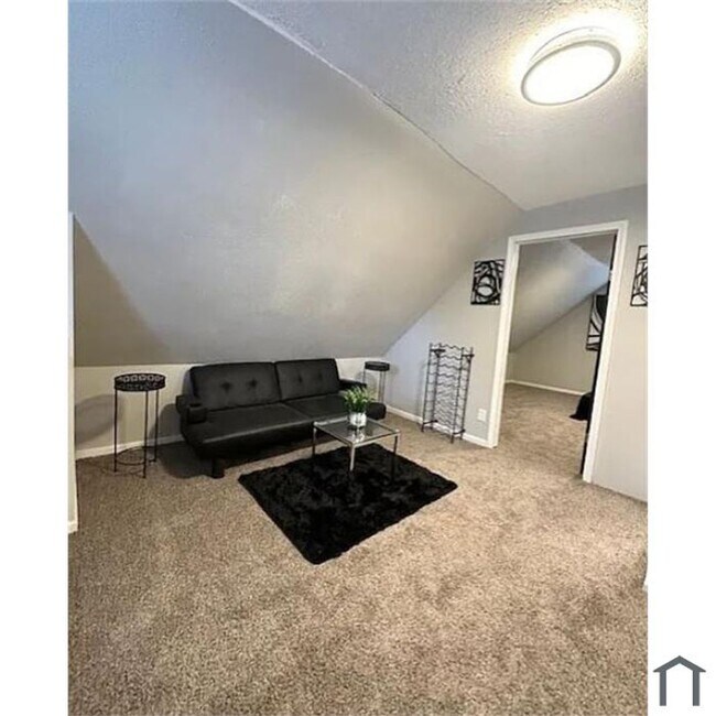 Foto del edificio - 216 E 33rd St