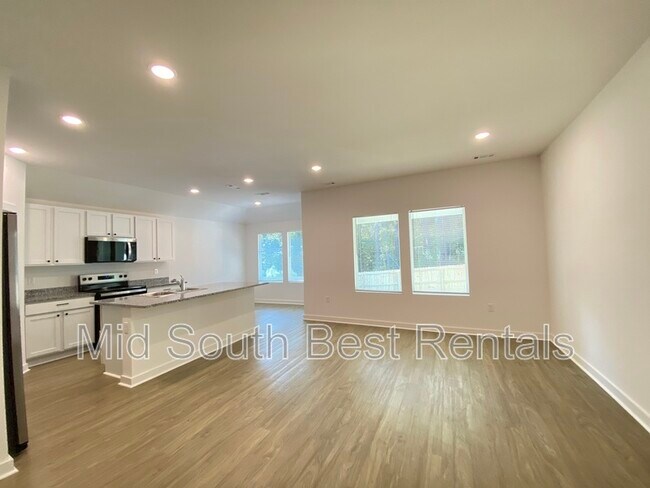 Building Photo - 8405 Oxford Valley Dr