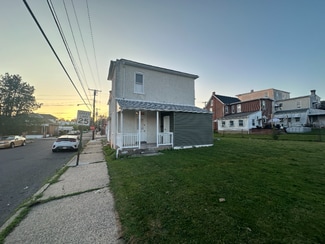 Building Photo - 402 E Vine St