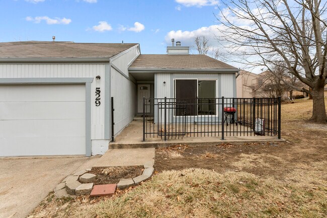 Foto del edificio - 529 NW Valleybrook Rd