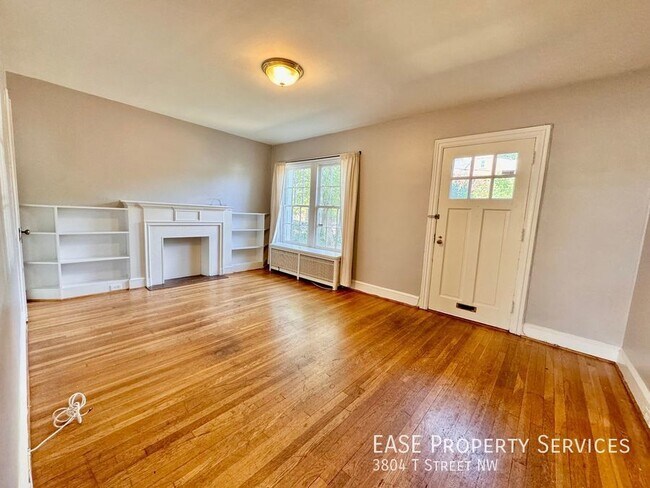 Foto del edificio - 3804 T St NW