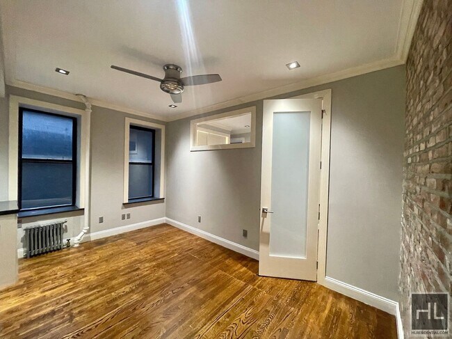 Building Photo - PRINCE ST.