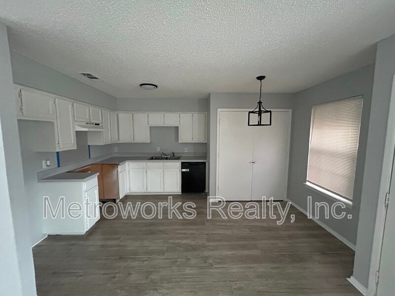 Foto principal - 109 Pine Meadow Dr