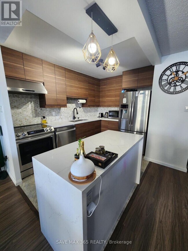 Photo du bâtiment - 120 Dundalk Dr