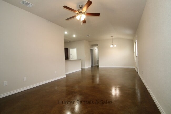 Building Photo - Truly Exceptional!