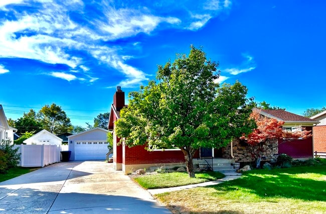 Photo - 3096 S Marie Cir House