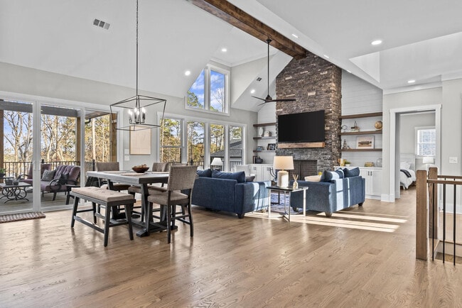 Building Photo - 533 Tom Cobb Dr