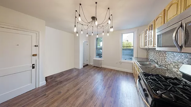 Living - 172 Bedford Ave