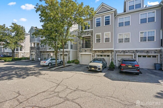 Foto del edificio - 107 Brittany Ct