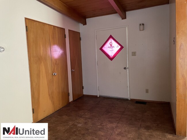 Foto del edificio - Two bedroom, One bath duplex for rent