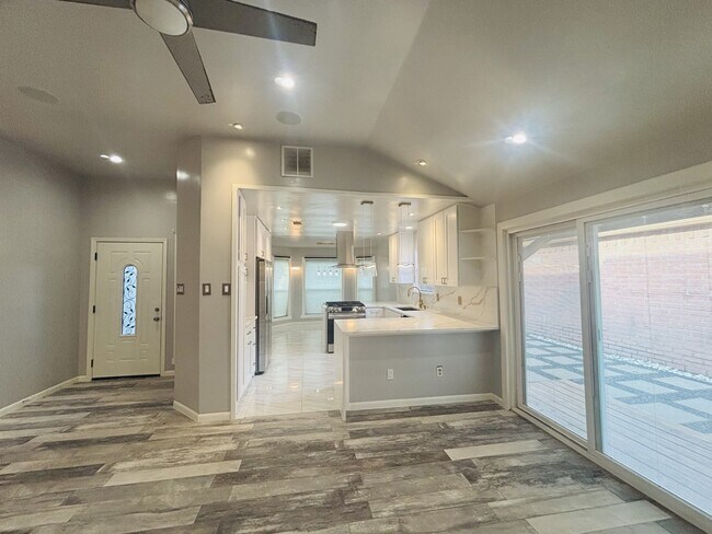 Building Photo - 13323 Carvel Ln