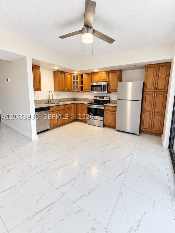 Building Photo - 8760 SW 133rd Ave