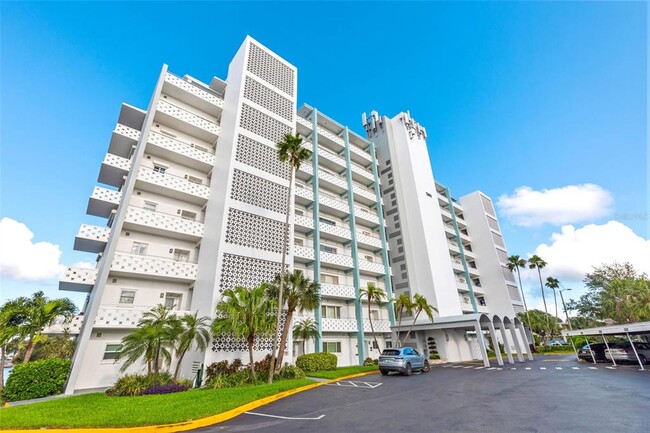 Building Photo - 1365 Snell Isle Blvd NE
