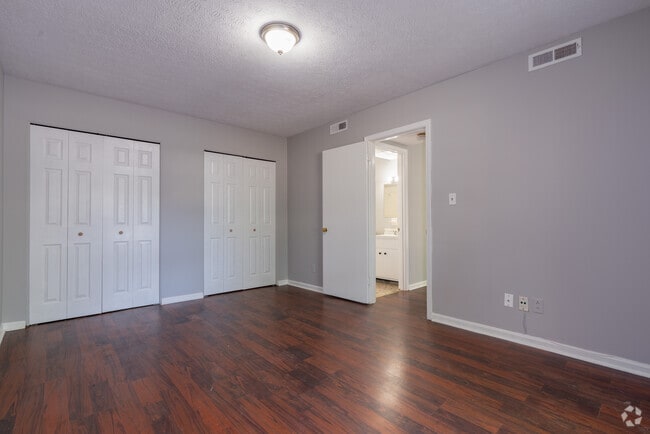 1 dormitorio, 1 baño - 775 pies cuadrados - Dormitorio principal - Minor Lane