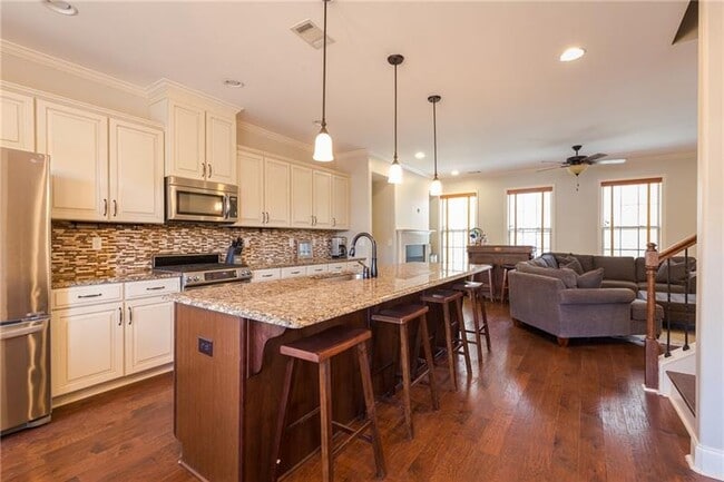 Building Photo - 266 Goodson Way NW