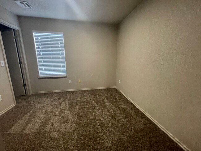 Foto del edificio - 4408 SE 86th St