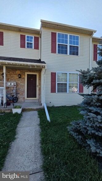 Building Photo - 131 Sunnyside Ln