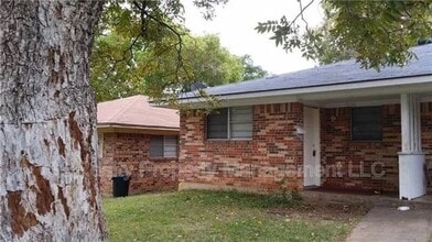 Building Photo - 1528 W Elm St