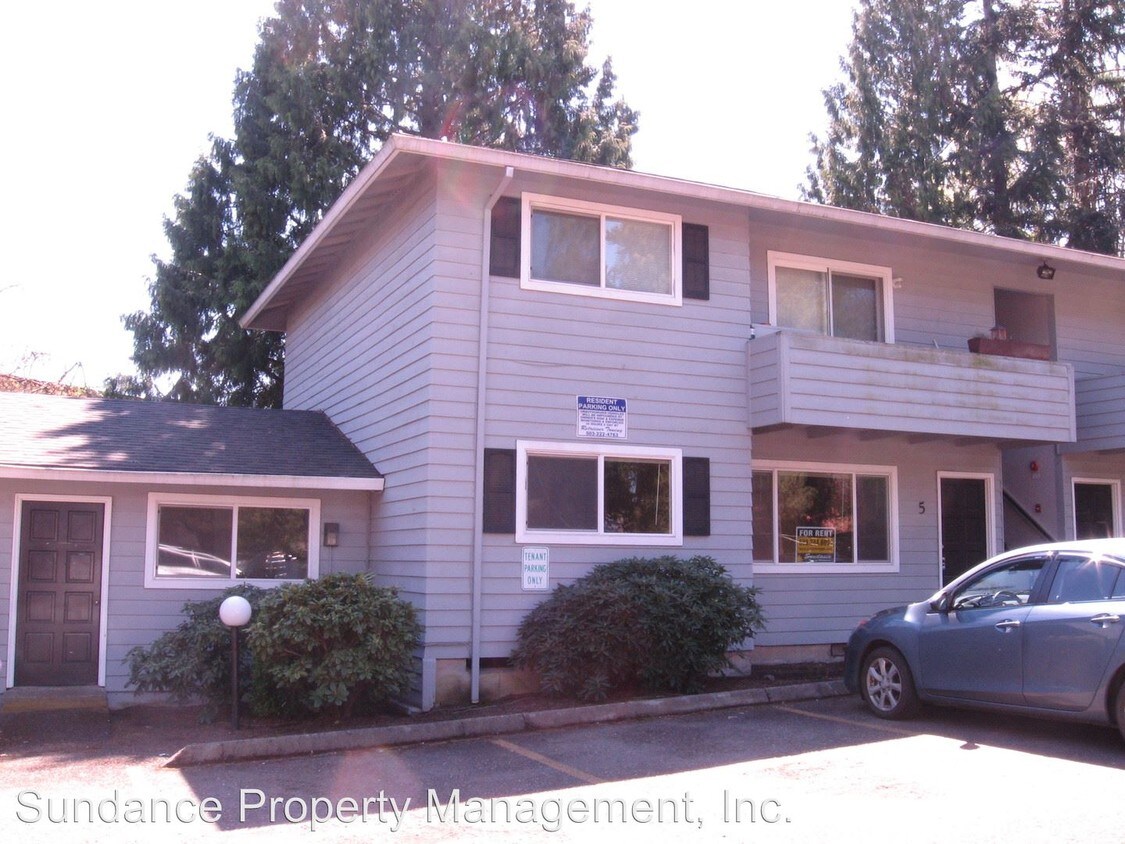 Primary Photo - 9905 SW Hall Blvd