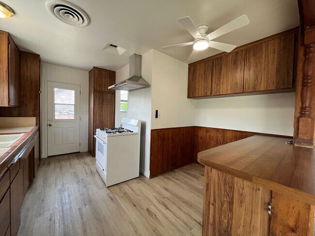 Foto del edificio - Winnetka 3+2 on cul-de-sac w/spacious back...