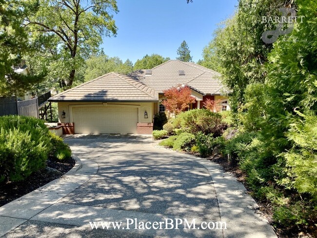 Building Photo - 23804 Lakeview Ct