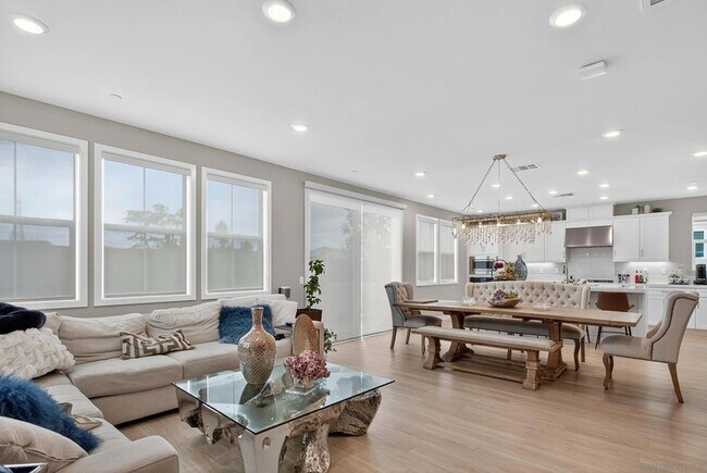Foto del edificio - 1733 Artemisia Ct