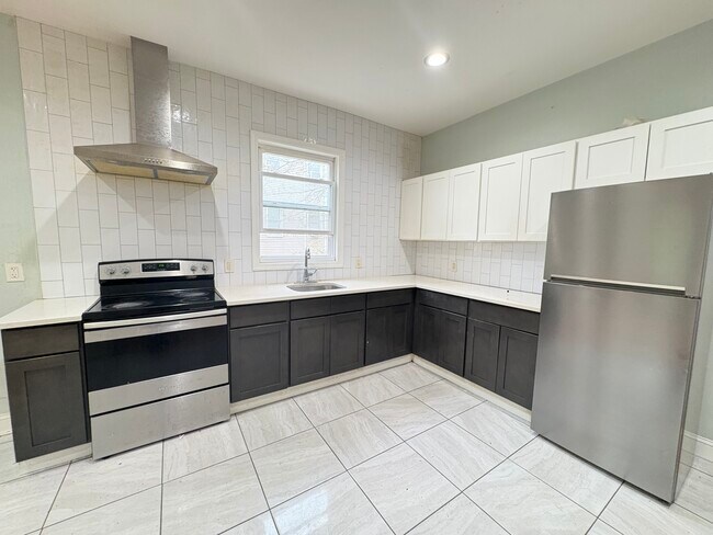 63 Linden St 5 - 44 Linden Ave