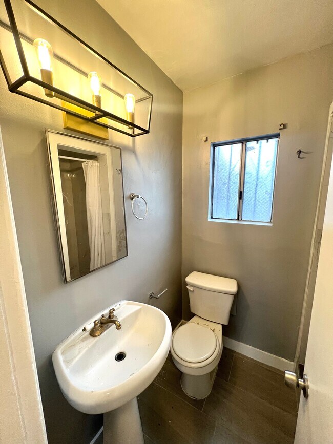 Foto del edificio - 11102 Bonwood Rd