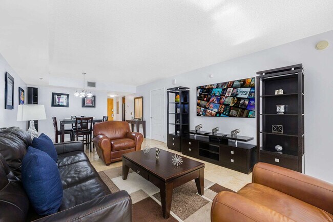 Building Photo - 1200 Brickell Bay Dr