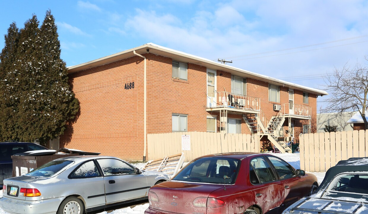 Building Photo - 4688-4678 Hilton Ave