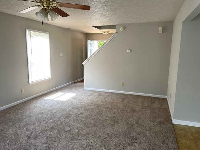 Building Photo - 1605 Matthew Allen Cir