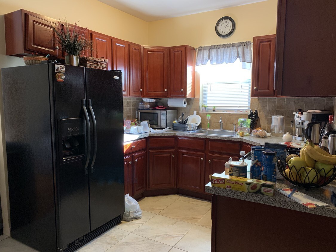 Foto principal - 1638 West 12th Street