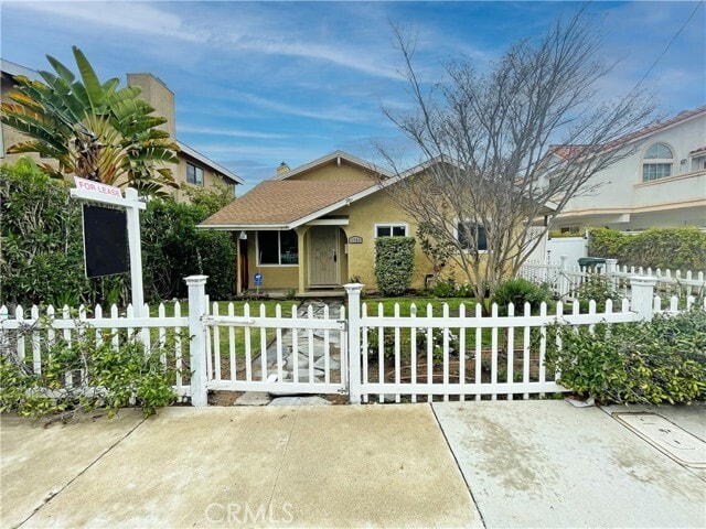 Foto del edificio - 2703 Gates Ave