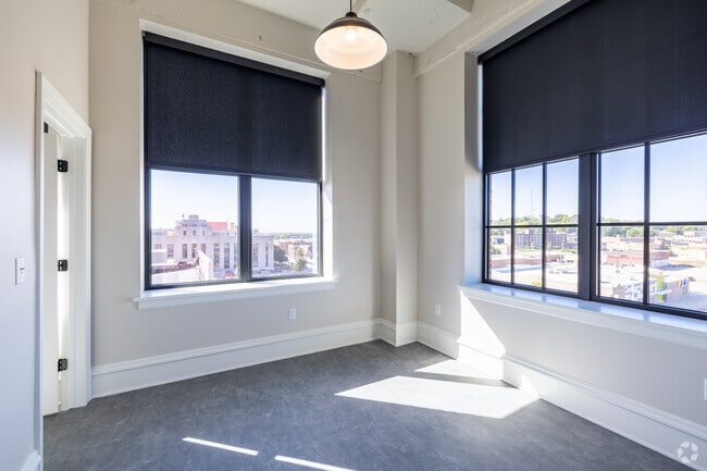 2BD, 2BA - 1,232SF - Bedroom - Benson Lofts - Live the Lifestyle you have...