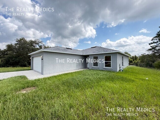 Building Photo - 15619 SW 23rd Court Rd