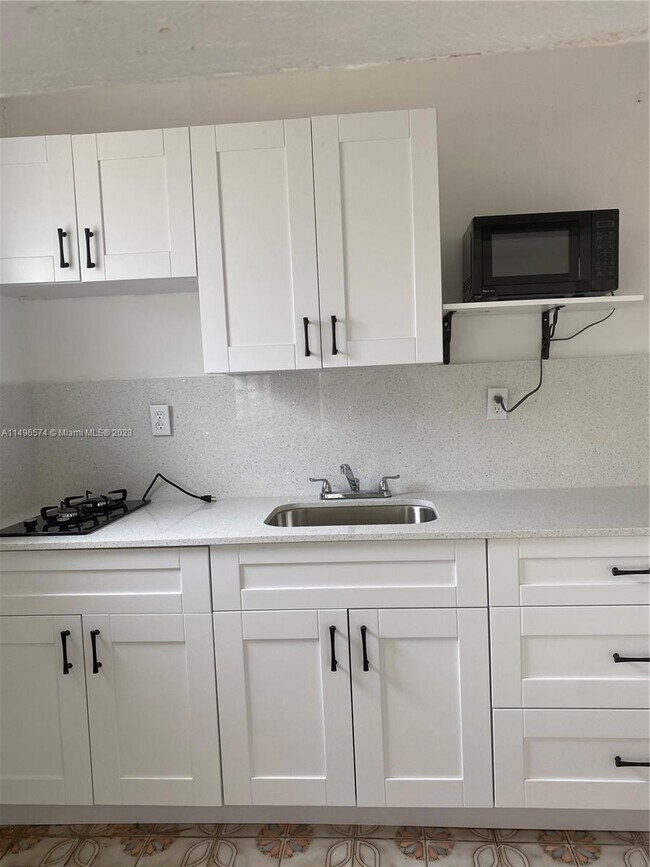 Building Photo - 10800 SW 61st St