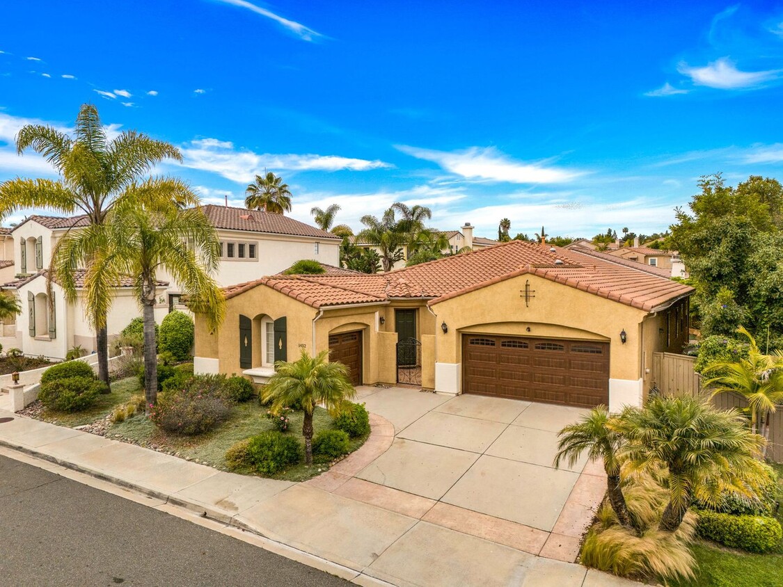 Primary Photo - Beautiful & Spacious Single Level Eastlake...