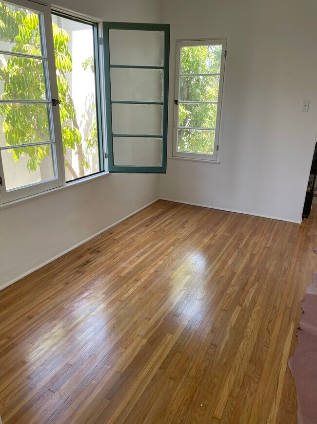 Dining room - 852 19th St