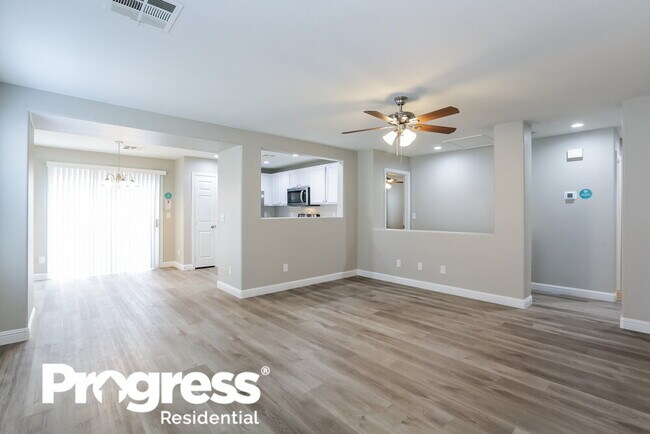 Building Photo - 11738 Magliana St