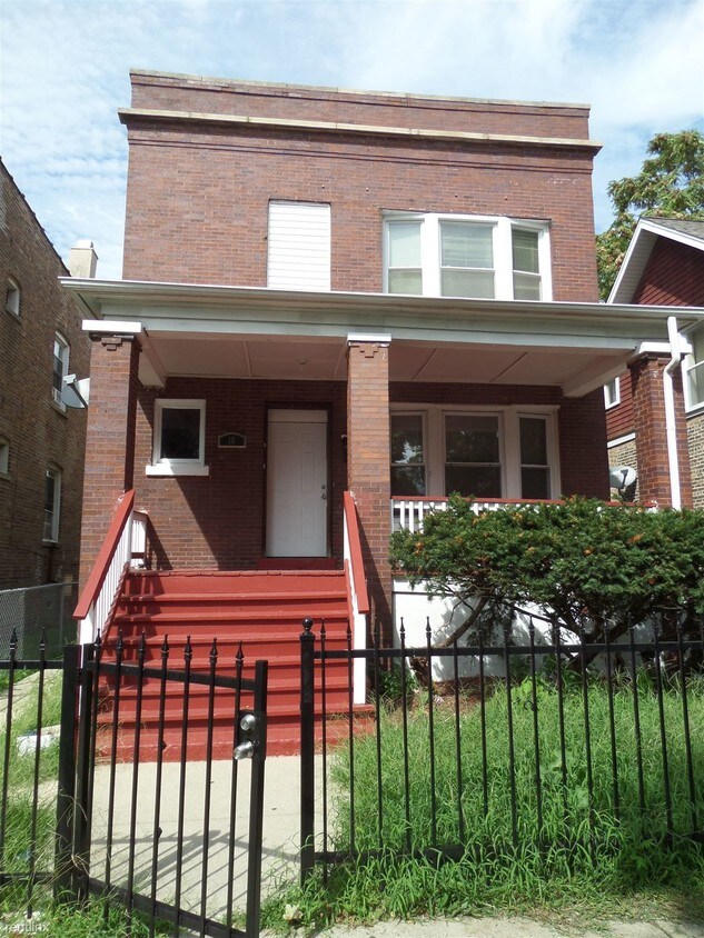 Primary Photo - 18 W 111th Pl