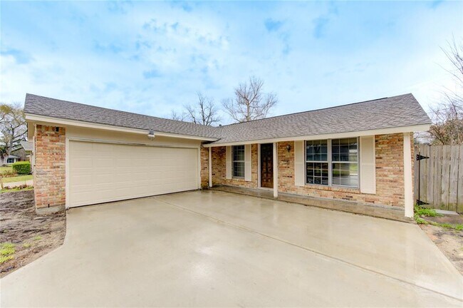 Building Photo - 5515 Dryad Dr