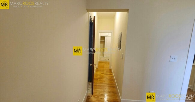 Building Photo - 507 Beacon St