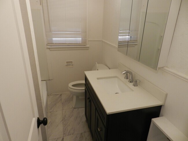 Foto del edificio - 2811 NW 21st Pl