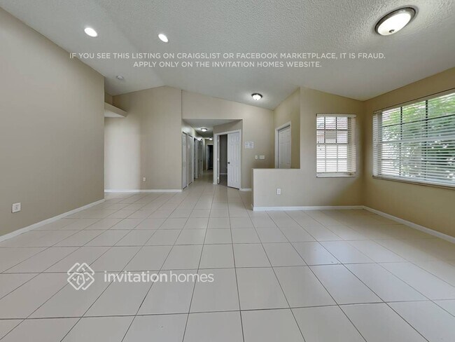 Foto del edificio - 7566 Kingsley Ct