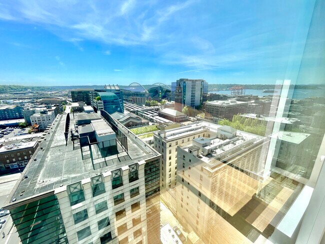 Foto del edificio - 450 S Main St