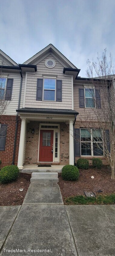 Primary Photo - 3 br, 2.5 bath House - 2022 Highland Villa...