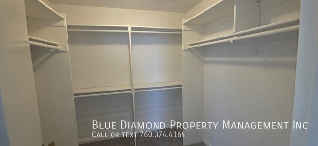 Building Photo - 415 S Rios Ave