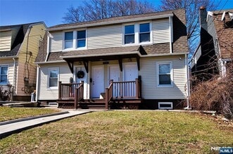 Building Photo - 116 Maple Ave