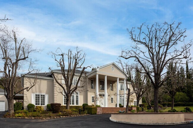Foto del edificio - 3 Meadow Ln