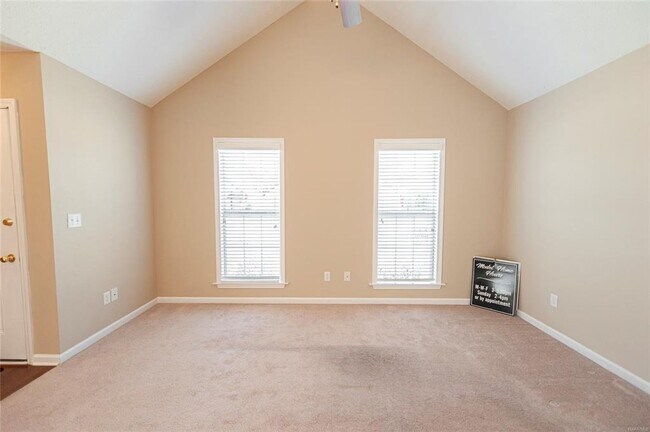 Building Photo - 6317 Burbank Crossing Loop